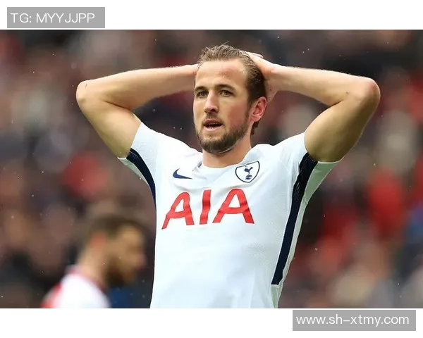 哈弗茨颜值巅峰展现完美魅力 球场与镜头下的双重魅力时刻